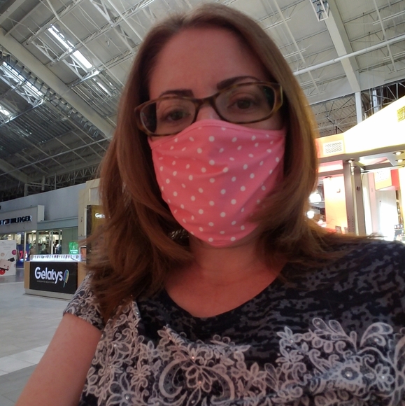 Meet your Posher, Ilysa - Picture 2 of 4